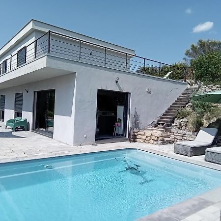 マノスク Takamaka Bed & Breakfast エクステリア 写真
